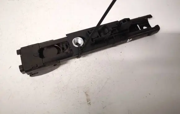 Volkswagen Jetta V Seat belt adjustment rail 1T0857819