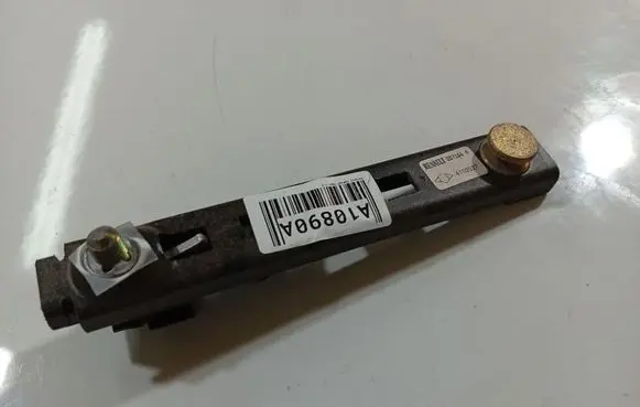 Renault Espace - Grand espace IV Seat belt adjustment rail 057166A