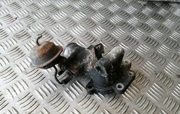 Toyota Yaris Throttle valve 