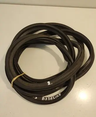 BMW X3 E83 Loading door rubber seal (on body) EZ422S DAE02869
