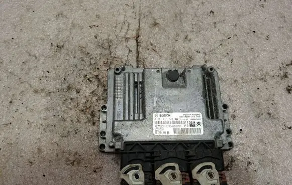 Peugeot Partner Engine control unit/module 9666729580