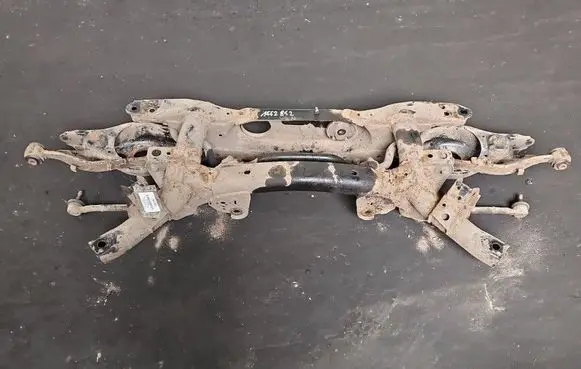 Toyota RAV 4 (XA40) Rear axle beam IMPRK1562852
