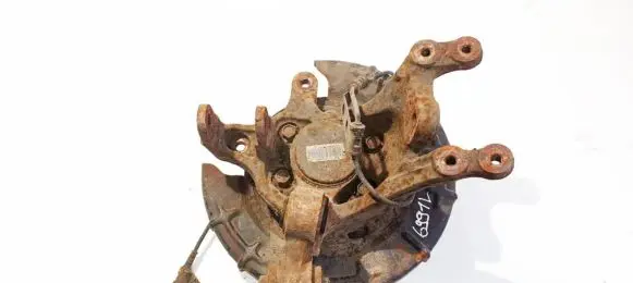Rear wheel hub