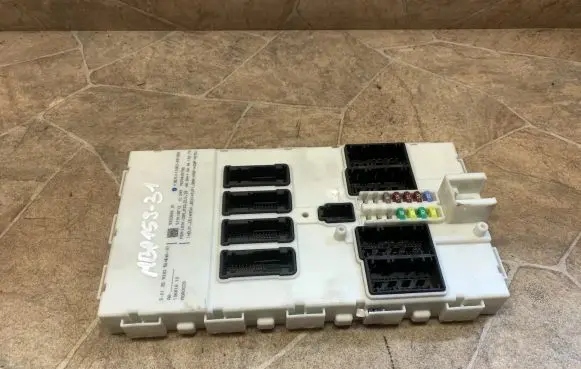 BMW 1 F20 F21 Central body control module 9303546