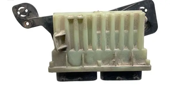 Opel Zafira A Coolant fan relay 24462346 15408375