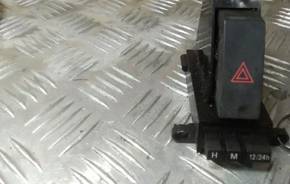 Mazda 3 I Hazard light switch BBP3664H0