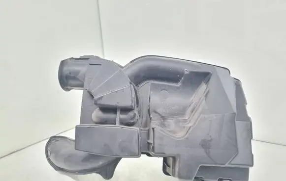 Renault Megane III Intake resonator 8200971790