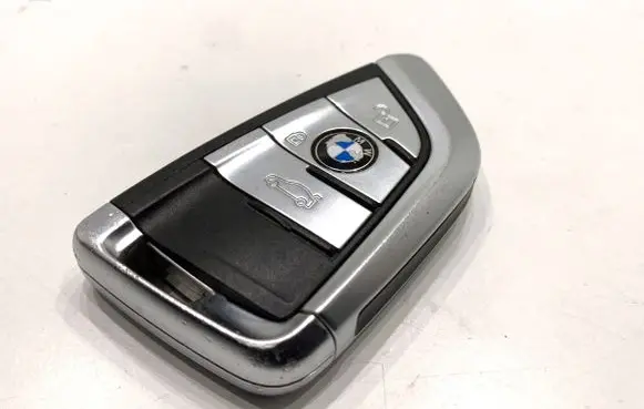 BMW X6 F16 Ignition key/card 