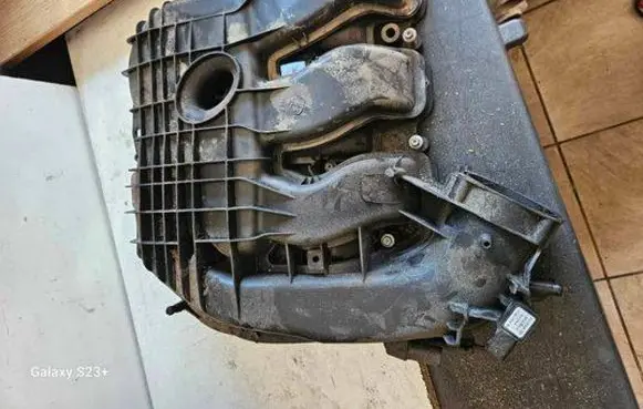Jeep Grand Cherokee Intake manifold 511124