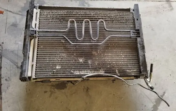 BMW 1 E81 E87 Radiator support slam panel 174252325803 1137328144