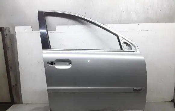 Volvo XC90 Front door