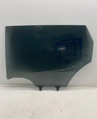 Nissan Qashqai Rear door window glass 43R002092