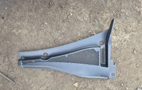 Citroen C3 Wiper trim 9811934477