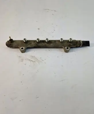 Fuel main line pipe