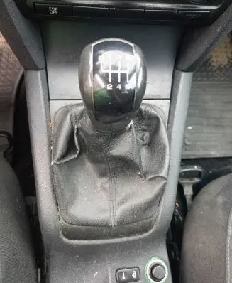 Skoda Octavia Mk2 (1Z) Gear shift rod 