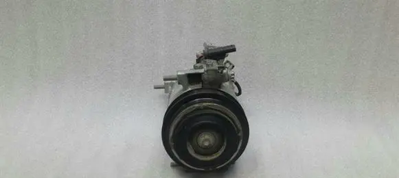 Mercedes-Benz E W213 Air conditioning (A/C) compressor (pump) A0008304500