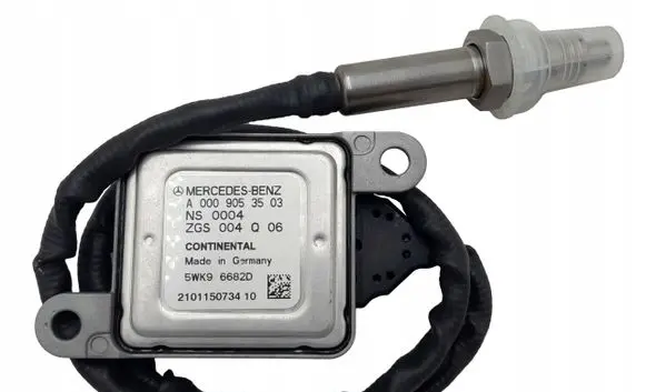 Mercedes-Benz C W205 Lambda probe sensor A0009053503