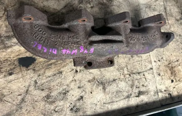 BMW 3 E46 Exhaust manifold 7790219