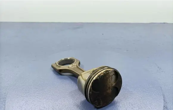 BMW 6 E63 E64 Piston 