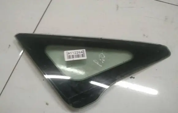 Honda Civic Front triangle window/glass AS2
