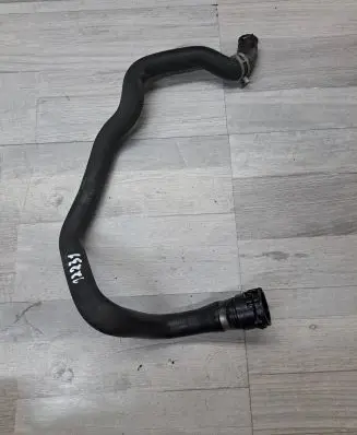 BMW 5 F10 F11 Engine coolant pipe/hose 15476810 9224372