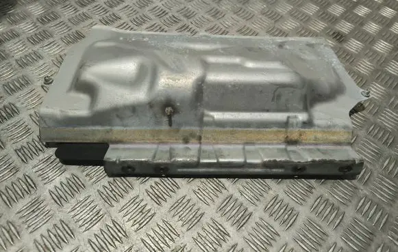 Volvo XC90 Heat shield in engine bay 31353774