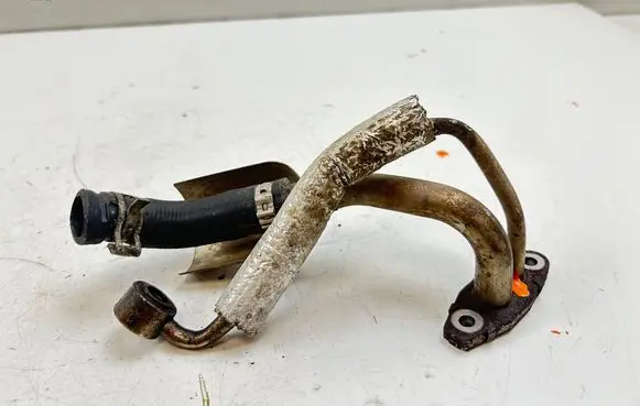 Renault Trafic II (X83) Turbo turbocharger oiling pipe/hose