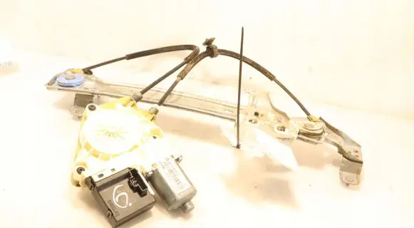 Renault Fluence Rear window lifting mechanism without motor 