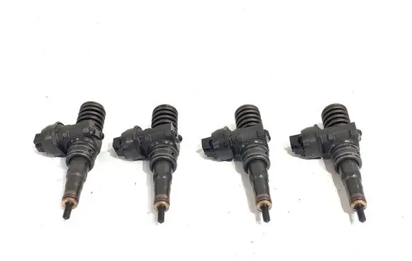 Volkswagen Touran I Fuel injectors set 038130073BN