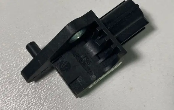 Volkswagen PASSAT B6 Airbag deployment crash/impact sensor 5N0959351