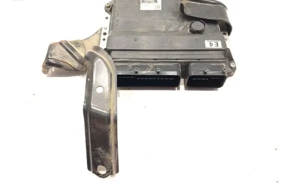 Toyota RAV 4 (XA30) Engine control unit/module ECU 89661-42E51