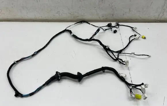 Toyota C-HR II Front door wiring loom 82151F4L20J