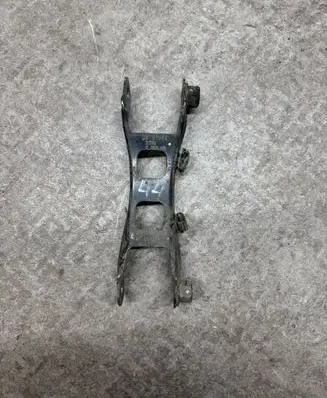 BMW i3 Rear upper control arm/wishbone 6867881