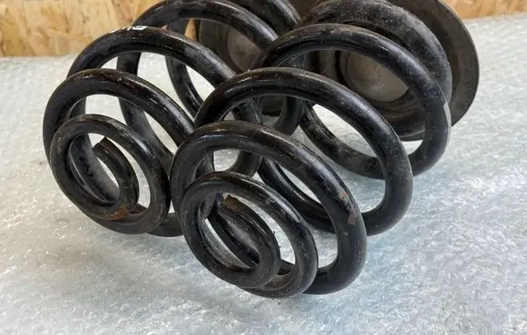 BMW 3 E46 Rear coil spring 