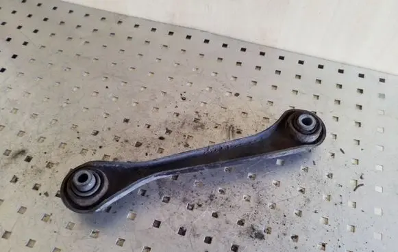 Volkswagen PASSAT B7 Rear upper control arm/wishbone 1K0501530C