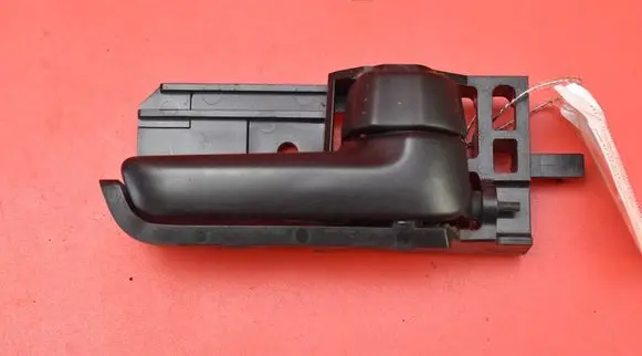 Suzuki Splash Front door interior handle
