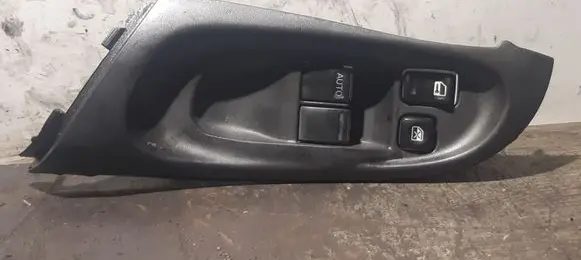 Nissan Almera Tino Electric window control switch 80961BM500