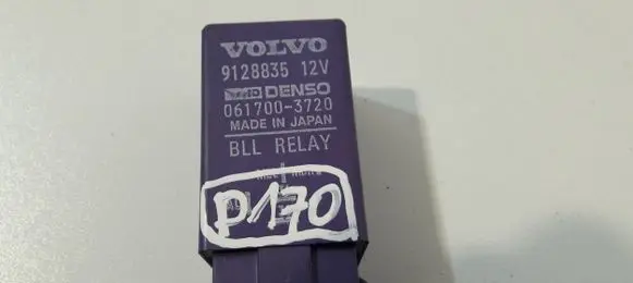 Volvo 850 Central locking relay 9128835
