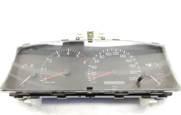 Toyota Corolla E120 E130 Speedometer (instrument cluster) 8380002810