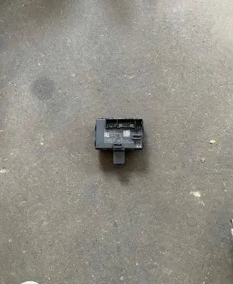 Audi A4 S4 B9 8W Door control unit/module 8W0959595N