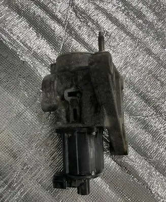 Mazda 3 II EGR valve R2AA20300A