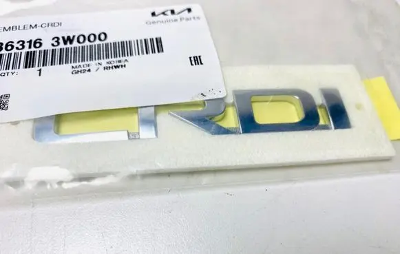 KIA Sportage Rear loading door model letters 863103W000