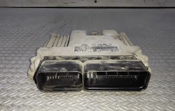 Skoda Octavia Mk2 (1Z) Engine control unit/module 03G906021LB 0281013238