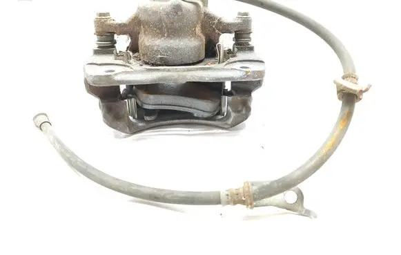 Toyota Auris 150 Front brake caliper