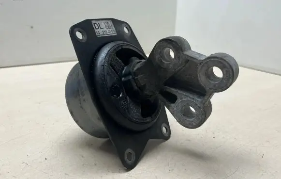 Opel Insignia A Engine mount bracket 13312098