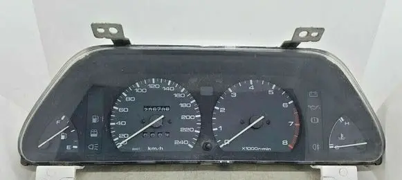 Mazda 323 Speedometer (instrument cluster) BB1S