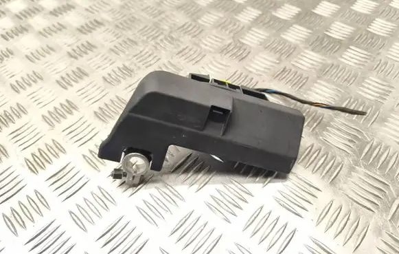 Audi A6 S6 C7 4G Battery relay fuse 4F0915519