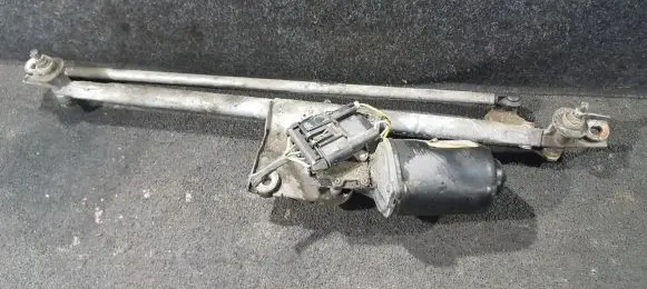 Front wiper linkage and motor