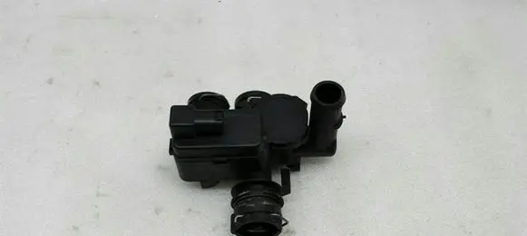 Mercedes-Benz CLS C219 Coolant heater control valve A2118320584