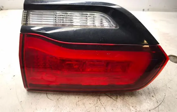 Jeep Grand Cherokee Tailgate rear/tail lights P68142944AD